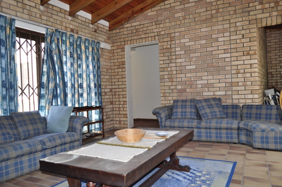 5 Bedroom Property for Sale in Ferreira Town Eastern Cape